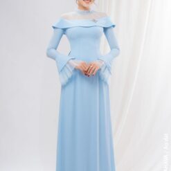 Áo dài cách điệu phối lưới trẻ trung