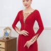 Áo dài đỏ cách tân đính kết nhẹ nhàng