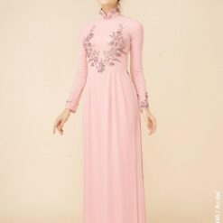 Áo dài truyền thống hoạ tiết ấn tượng